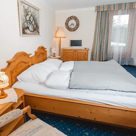 公寓 Haus Koetschach-1 By Interhome