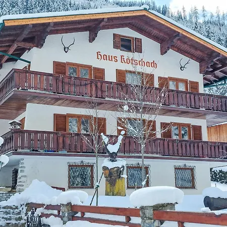 Haus Koetschach-1 By Interhome Lejlighed